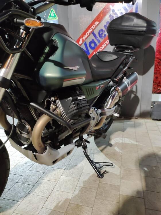 Moto Guzzi V85 TT (2021 - 23) (5)