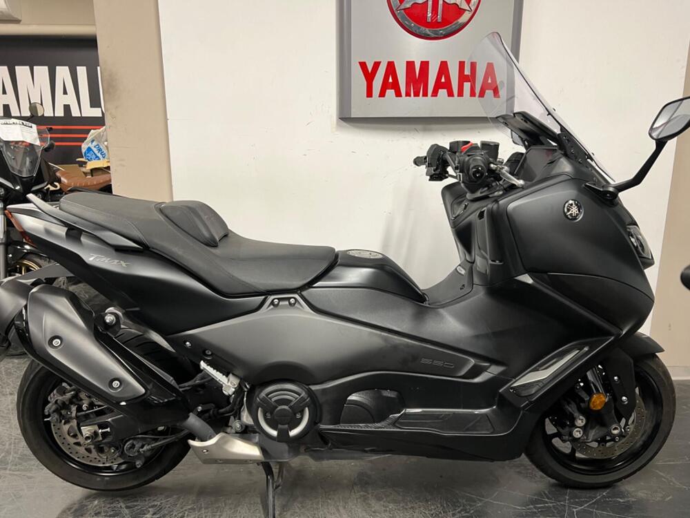 Yamaha T-Max 560 (2022 - 24)