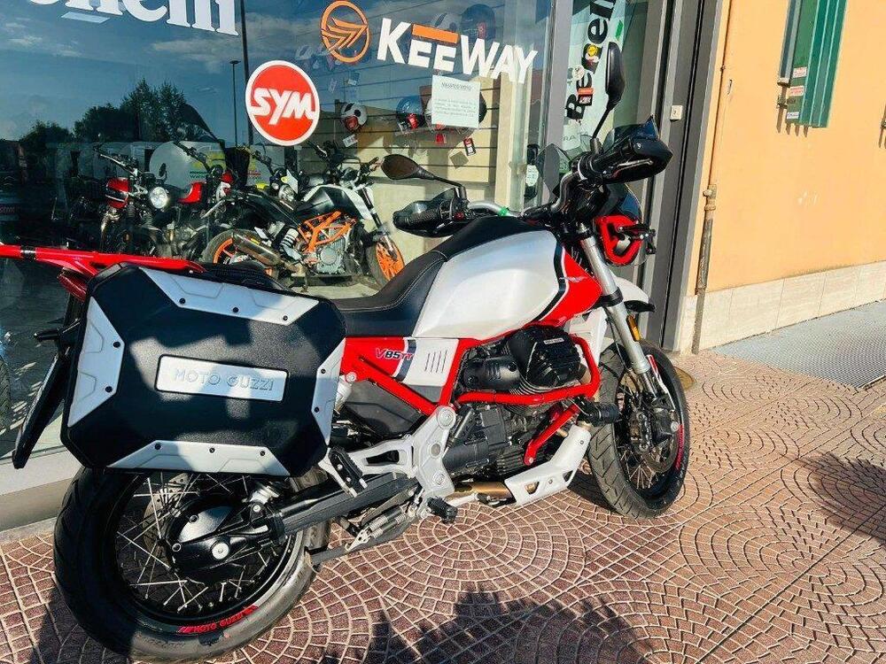 Moto Guzzi V85 TT (2019 - 20) (2)