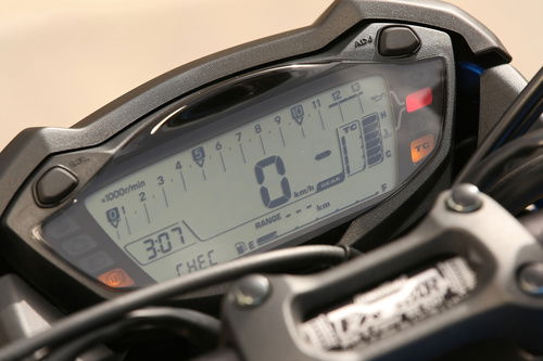 La strumentazione della Suzuki GSX-S