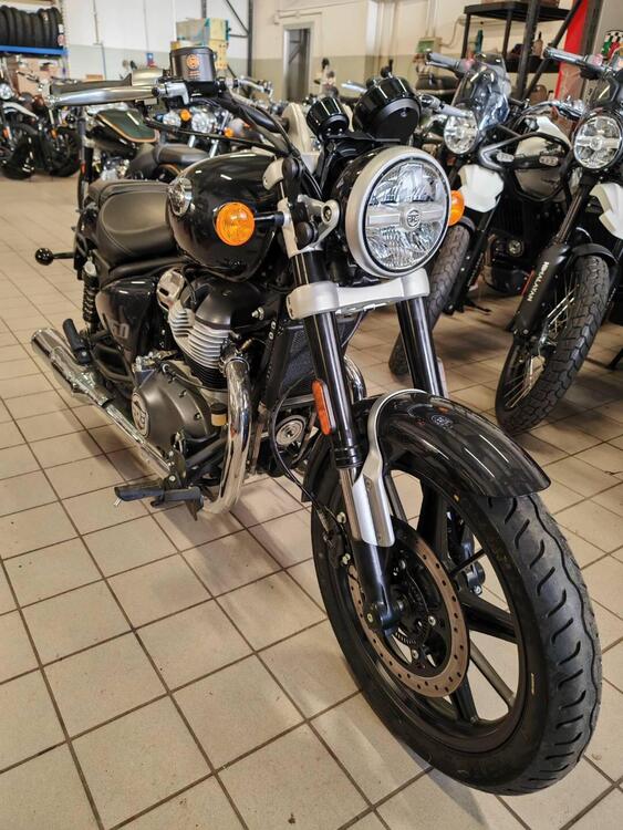 Royal Enfield Super Meteor 650 (2023 - 25)