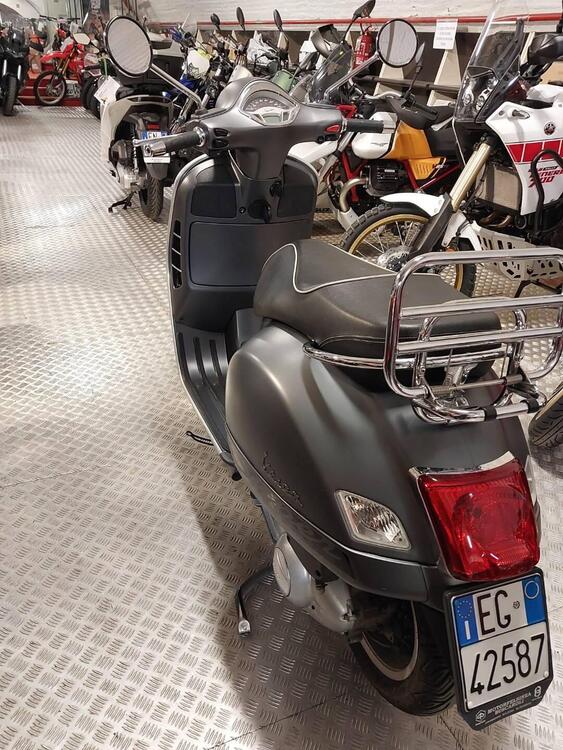 Vespa GTS 300 Super Sport (2017 - 19) (5)