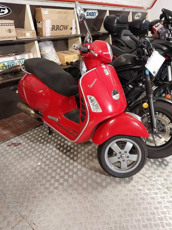 Vespa GTS 250 i.e. (4)