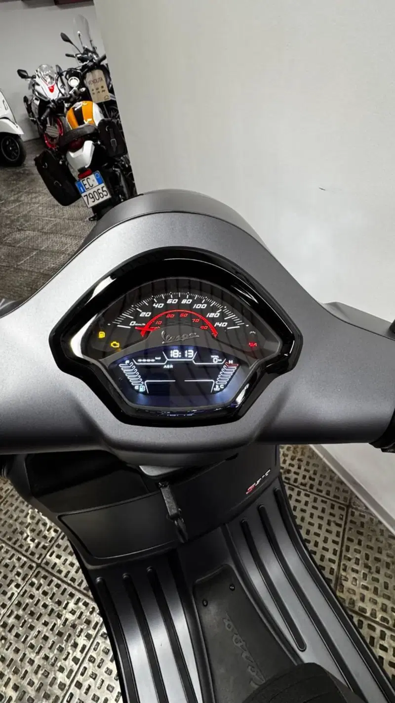 Vespa GTS 310 Supersport (2025 - 26) (4)