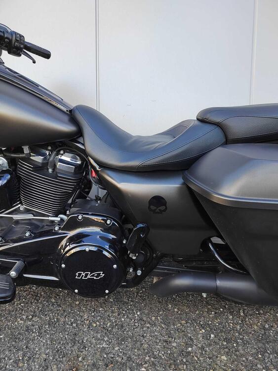 Harley-Davidson 114 Street Glide Special (2019 - 20) - FLHXS (4)