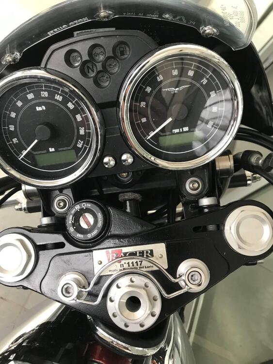 Moto Guzzi V7 II Racer (2015 - 17) (2)