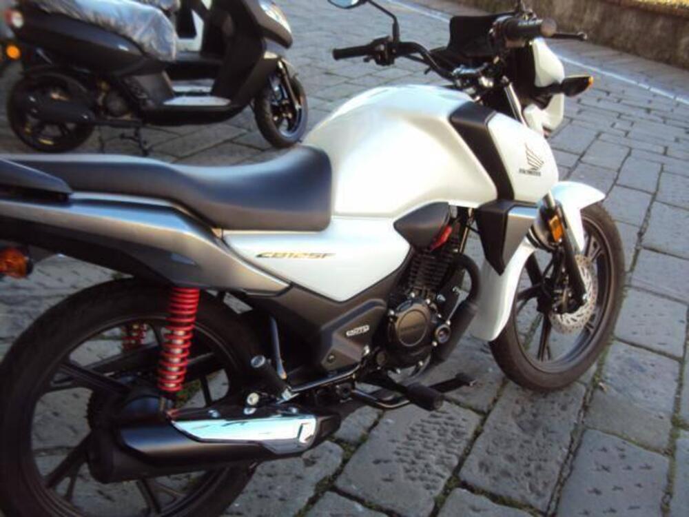 Honda CB 125 F (2021 - 25) (3)