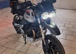 Moto Guzzi V85 TT Travel (2021 - 23) usata