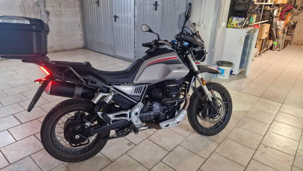 Moto Guzzi V85 TT Travel (2021 - 23) (4)