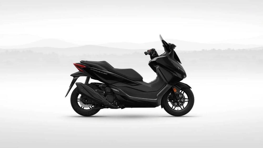 Honda Forza 350 (2025) (4)