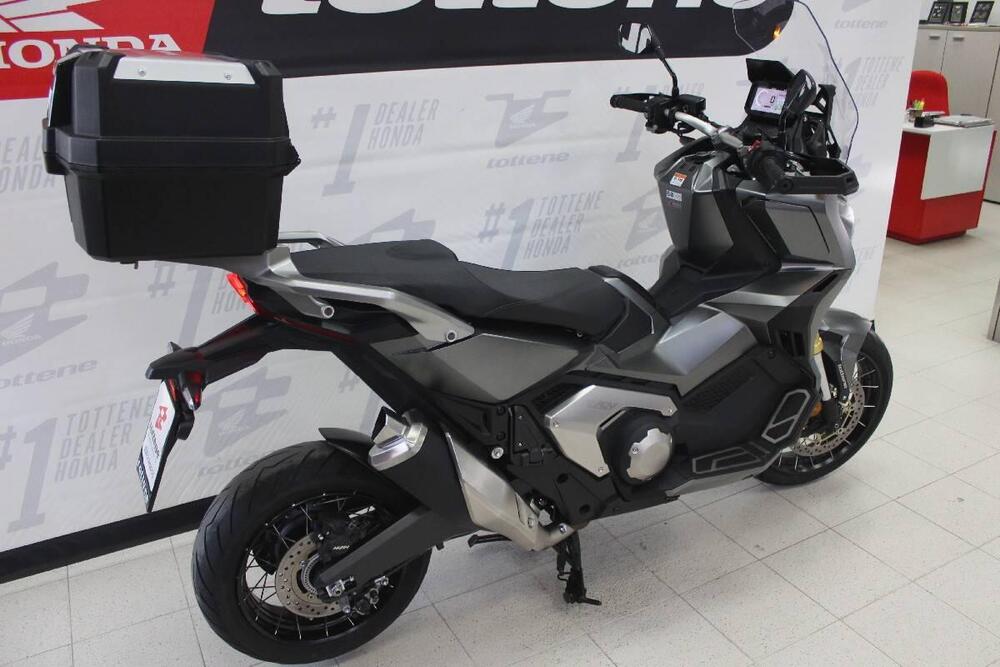 Honda X-ADV 750 DCT (2021 - 24) (2)