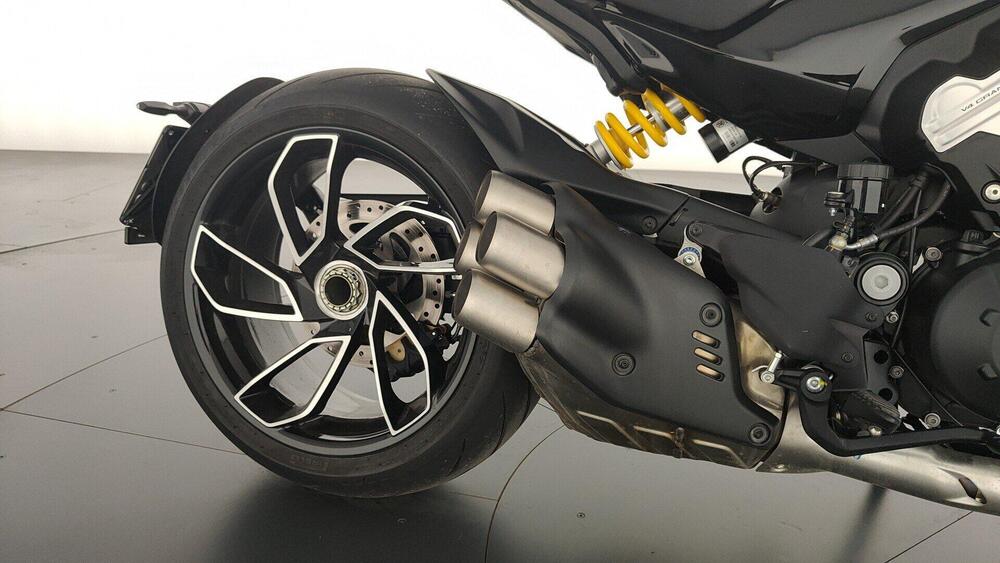 Ducati Diavel V4 (2023 - 25) (2)