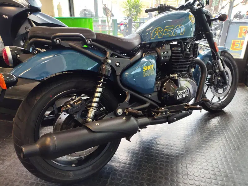 Royal Enfield Shotgun 650 (2024 - 26) (2)