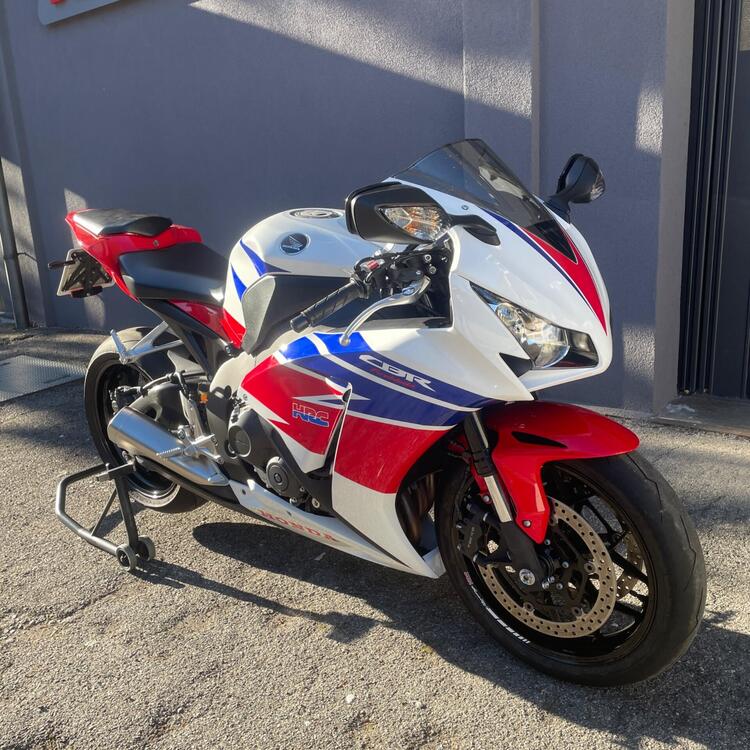 Honda CBR 1000 RR Fireblade (2012 - 16) (4)