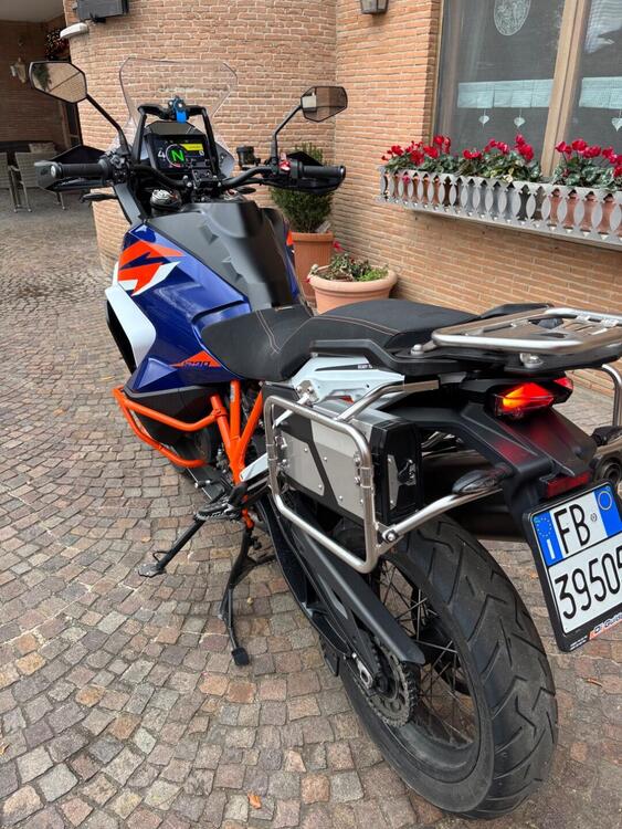 KTM 1290 Super Adventure R (2021) (4)