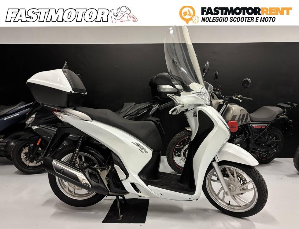 Honda SH 150 i ABS (2013 - 16) (2)