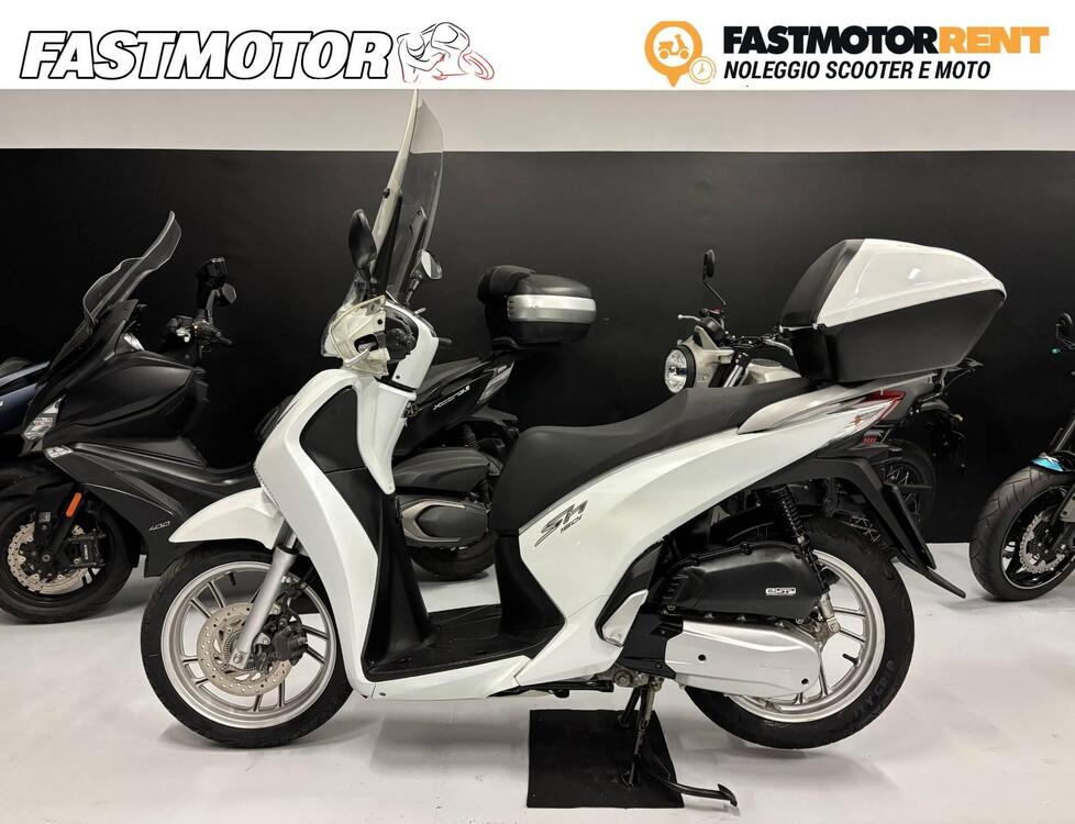 Honda SH 150 i ABS (2013 - 16) (4)