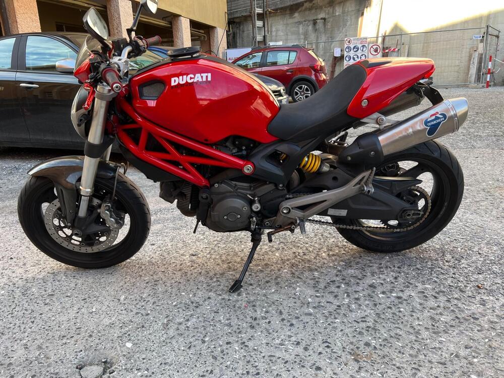 Ducati Monster 696 (2008 - 13) (2)