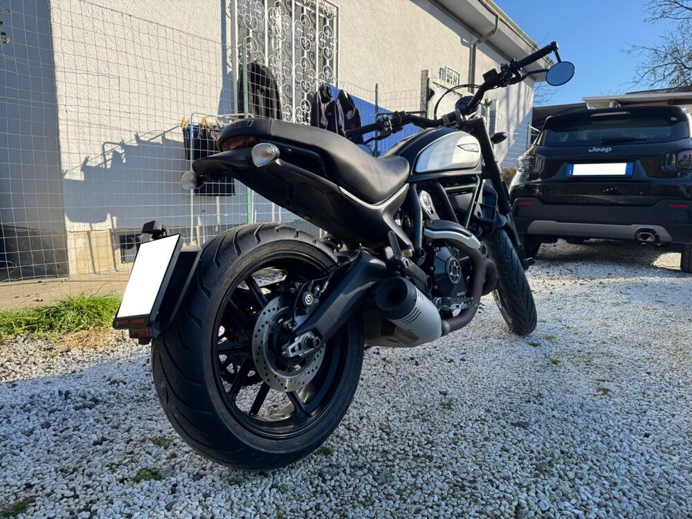 Ducati Scrambler 800 Icon Dark (2021 - 22) (2)