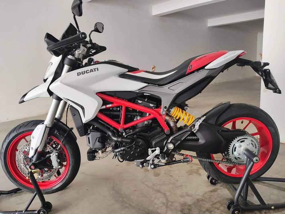 Ducati Hyperstrada 939 (2016 - 18) (3)