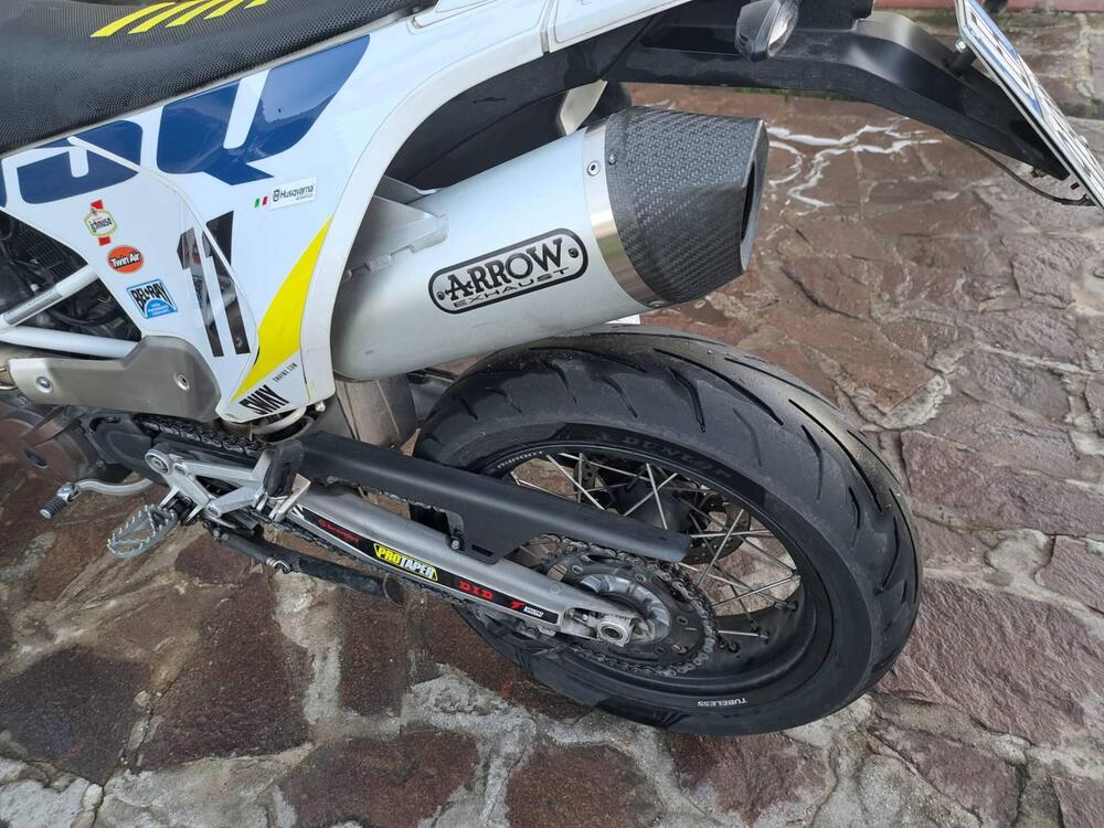 Husqvarna 701 Supermoto (2017 - 19) (4)