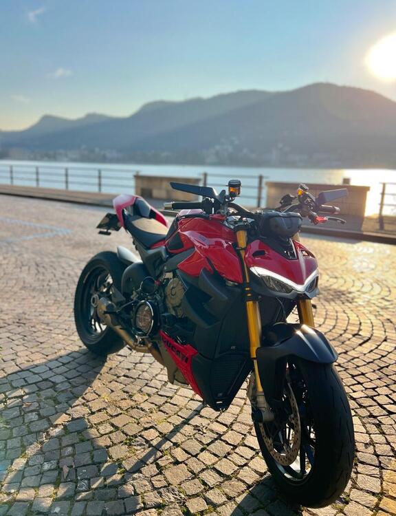 Ducati Streetfighter V4 S (2023 - 24) (2)