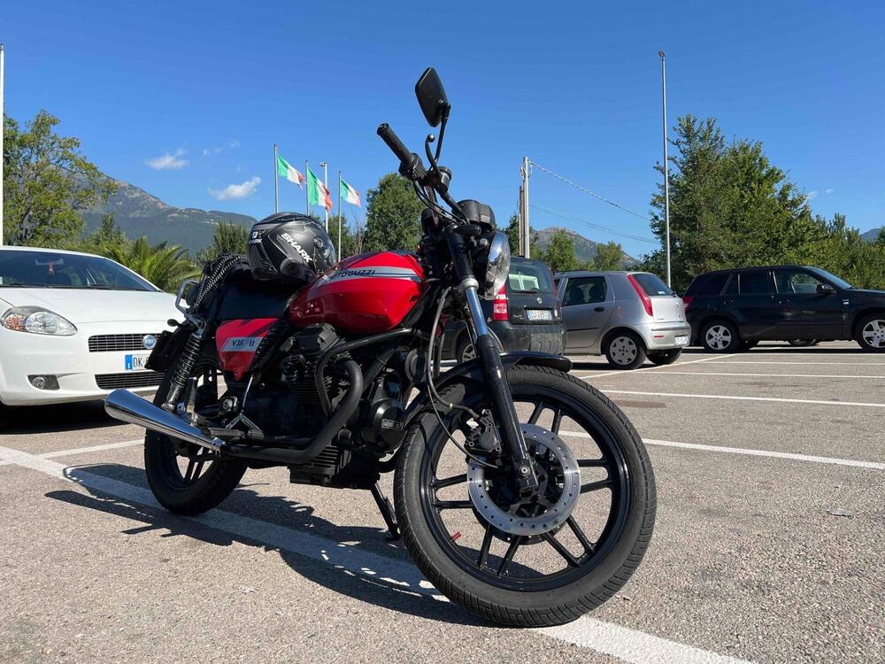 Moto Guzzi V35 II (2)