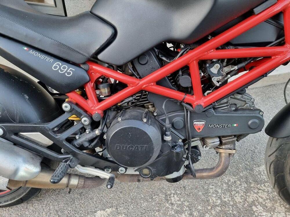 Ducati Monster 695 (2006 - 08) (5)