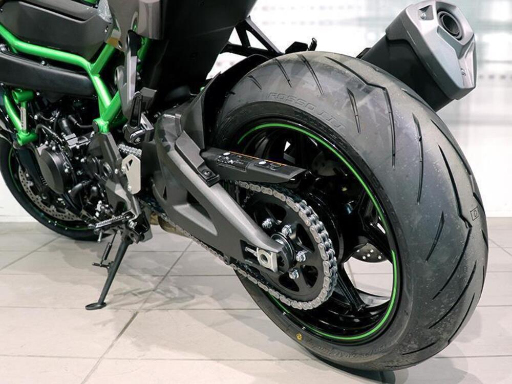 Kawasaki Z H2 (2020) (5)