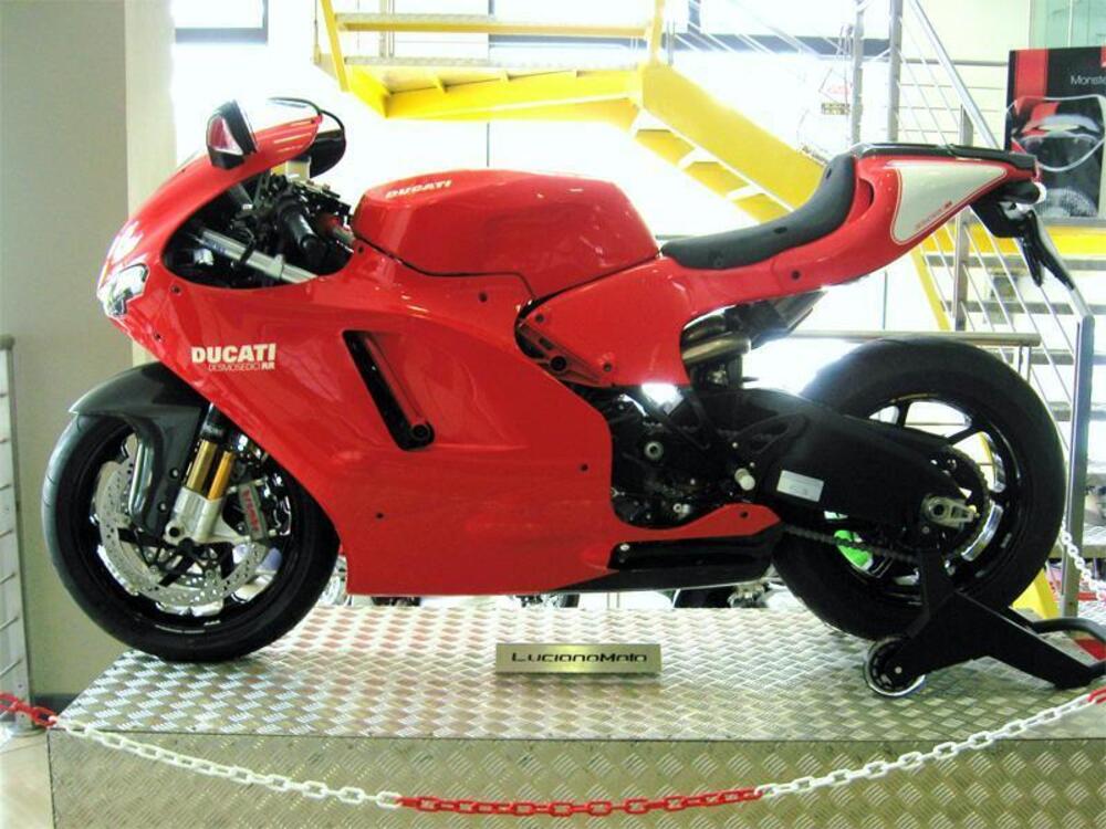 Ducati Desmosedici RR