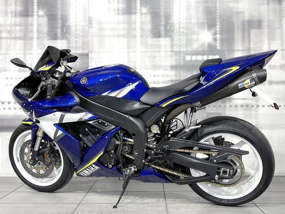 Yamaha YZF R1 (2004 - 05) (2)