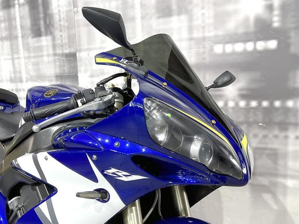 Yamaha YZF R1 (2004 - 05) (5)