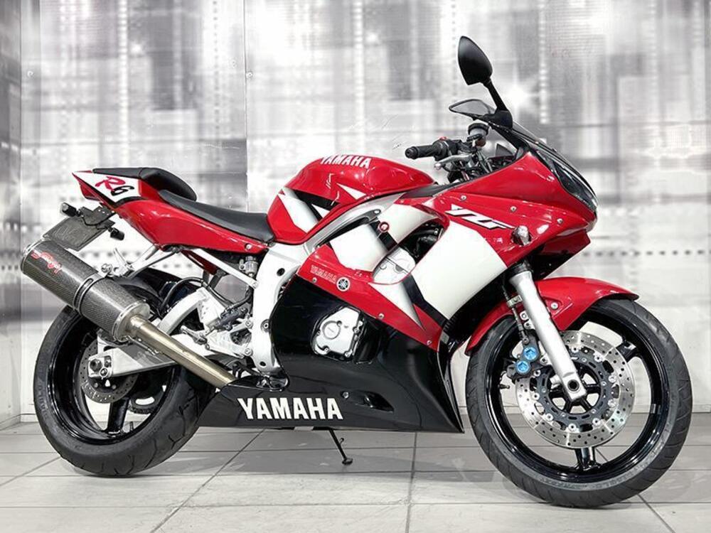 Yamaha YZF R6 (2001 - 02)