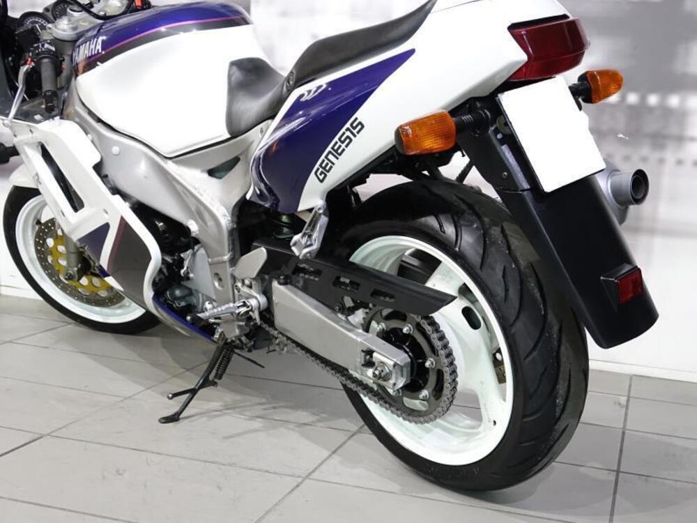 Yamaha FZR 1000 Exup (1991 - 93) (5)