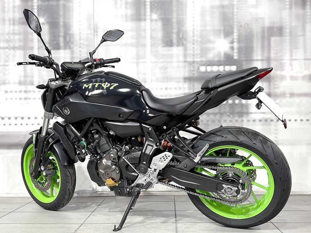 Yamaha MT-07 (2014 - 16) (2)