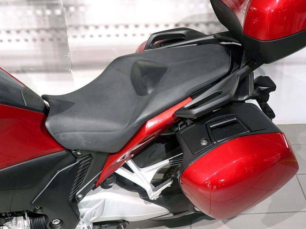 Honda VFR 1200 F ABS (2009 - 16) (3)