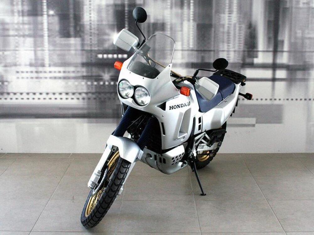 Honda Africa Twin NXR 750 (1990 - 91) (5)