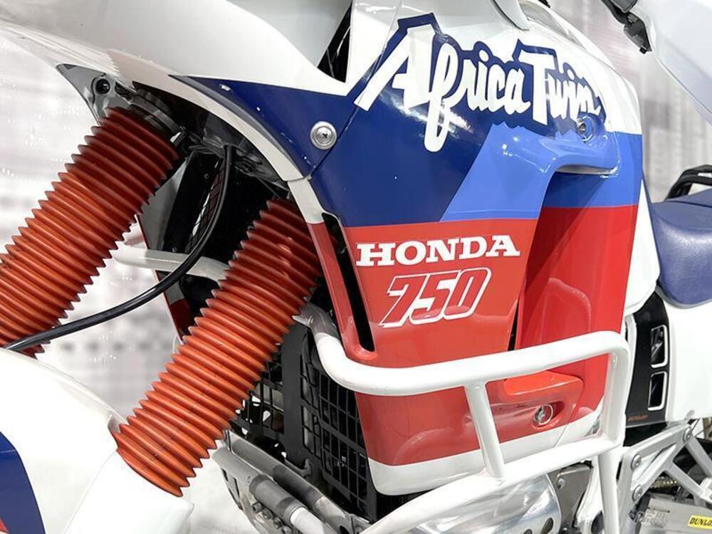 Honda Africa Twin NXR 750 (1990 - 91) (3)