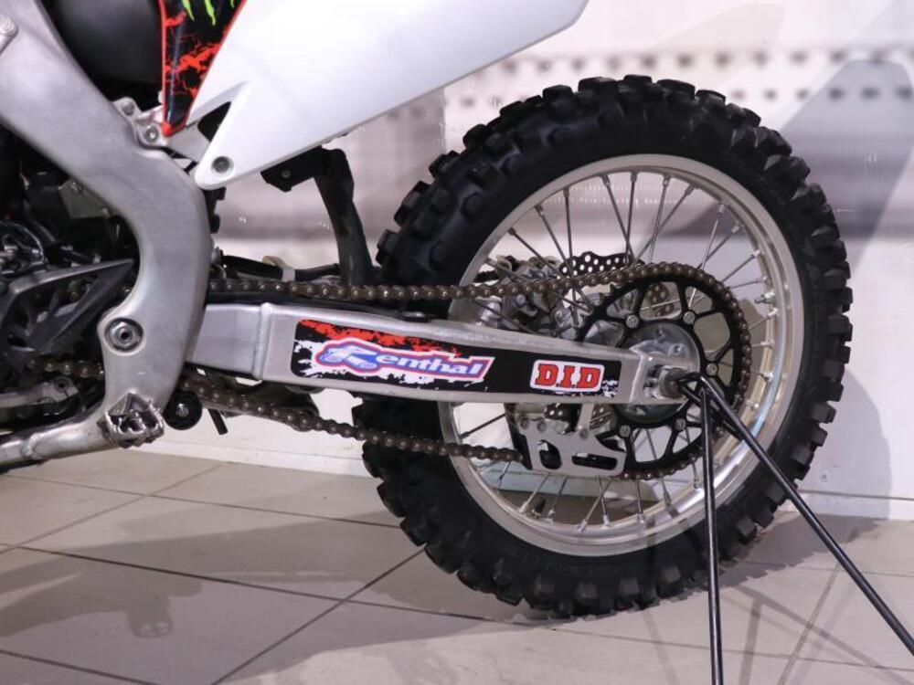 Honda CRF 450 R (2010 - 11) (5)