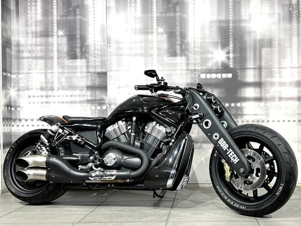 Harley-Davidson 1130 V-Rod (2006) - VRSCA