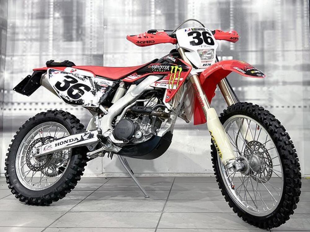 HM CRF 250 X Motard (2004) 