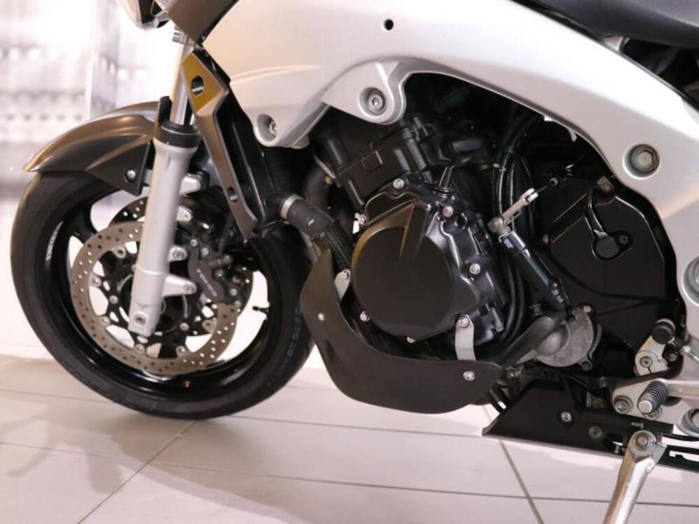 Suzuki GSR 600 (2006 - 11) (5)