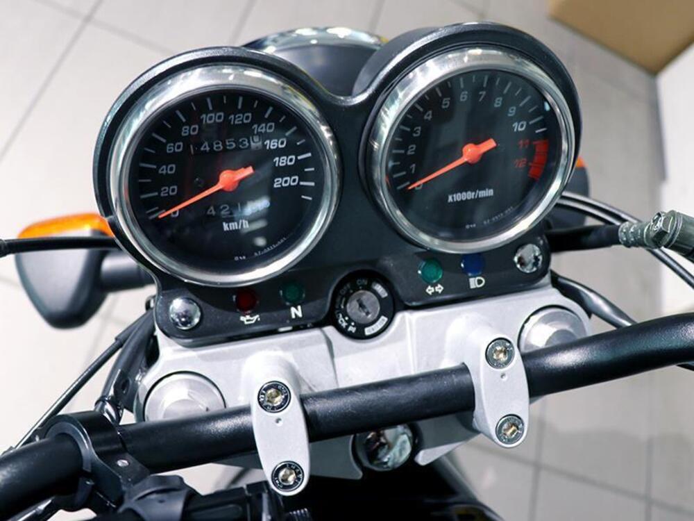 Suzuki GS 500 (2001 - 06) (4)