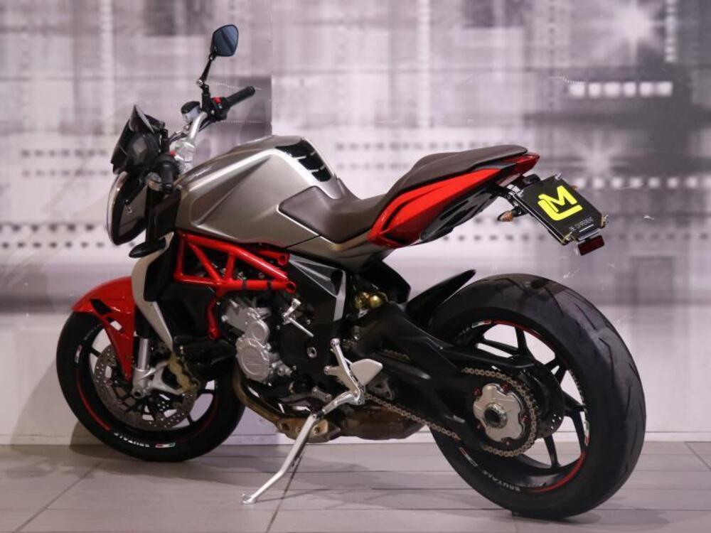 MV Agusta Brutale 800 (2012 - 15) (2)