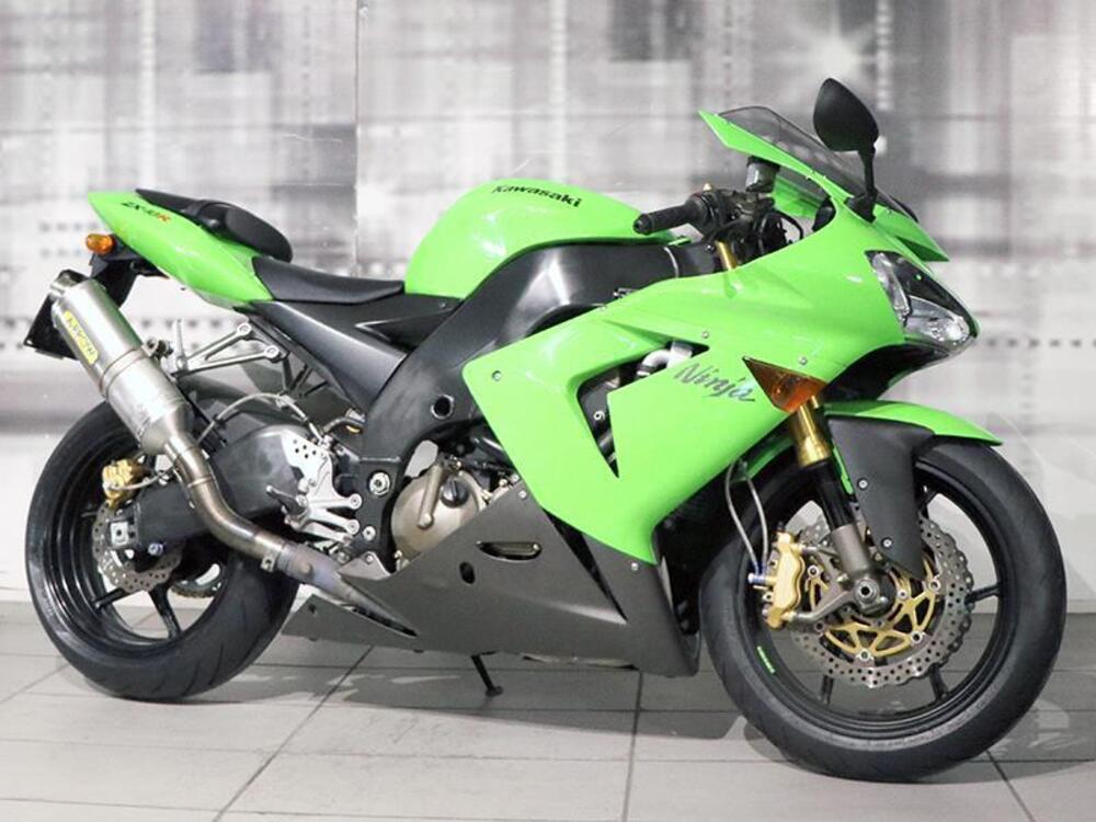 Kawasaki Ninja 1000 ZX-10R (2004 - 05)