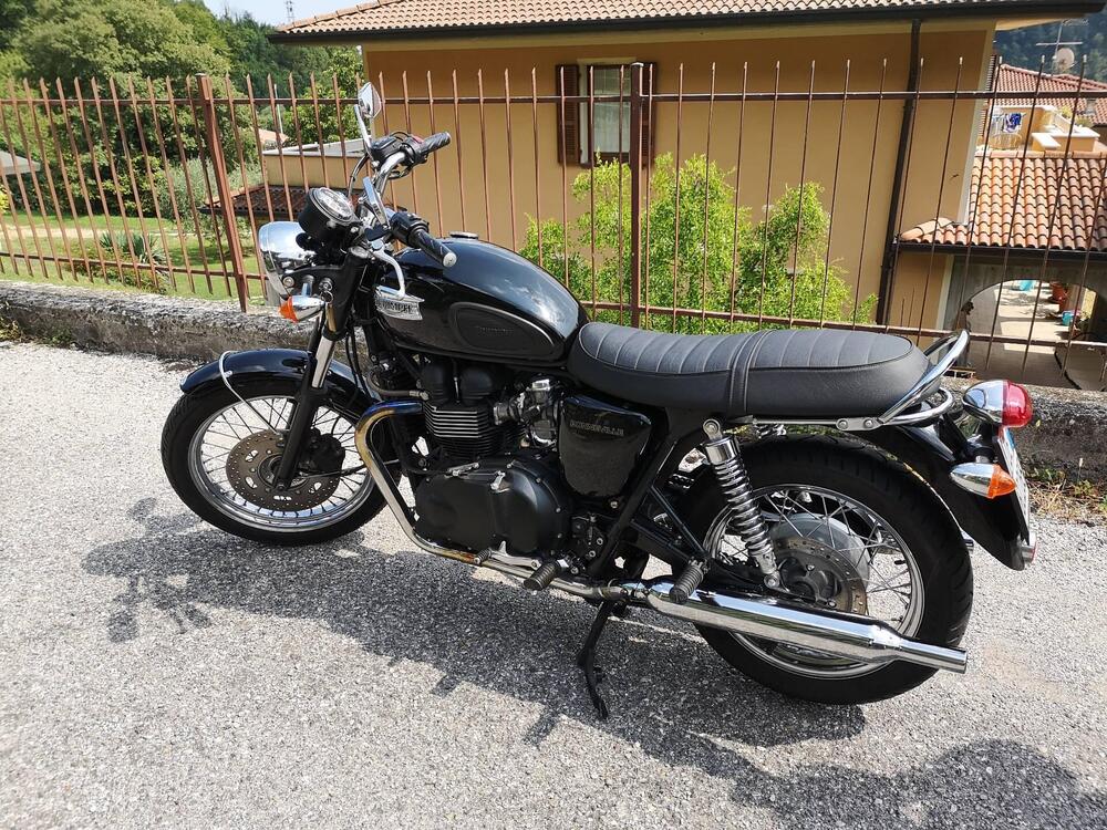 Triumph Bonneville (2007 - 16)