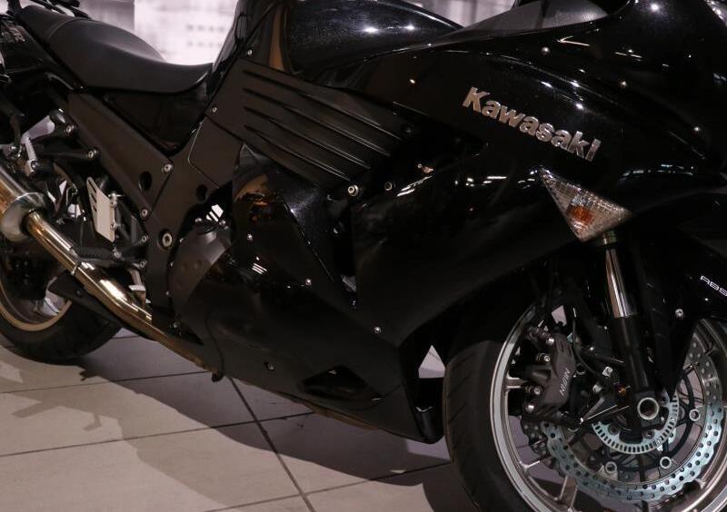 Vendo Kawasaki ZZR 1400 (2006 - 11) usata a Casalgrasso