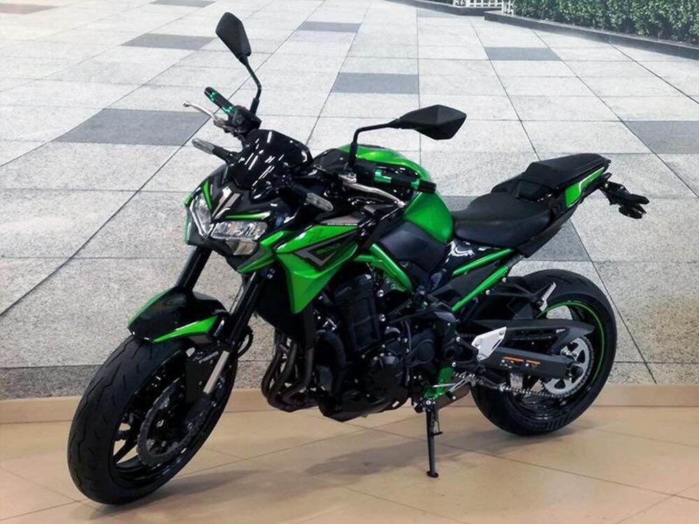 Kawasaki Z 900 A2 (2021 - 24) (2)