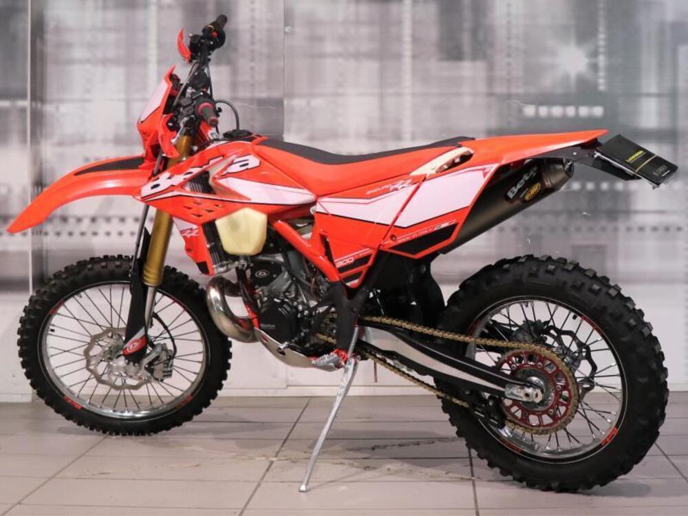 Betamotor RR 300 2T Enduro (2017) (2)