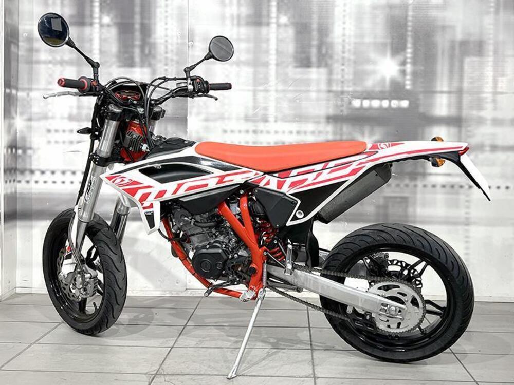 Betamotor RR 125 2T Enduro (2022) (2)